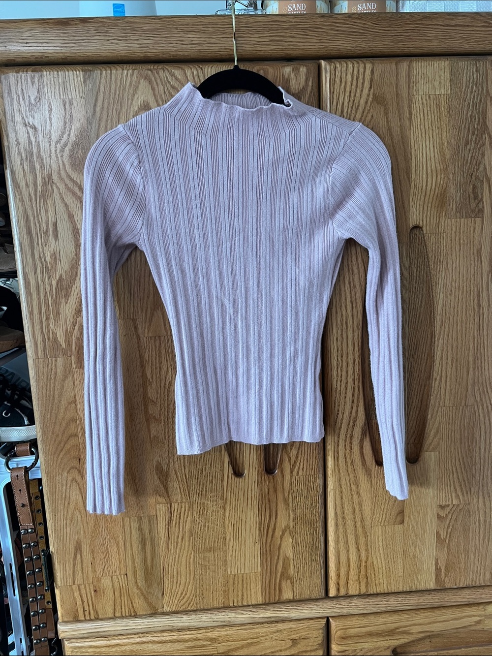 Celebrity Pink ribbed long sleeve top lettuce edge mock neck size small